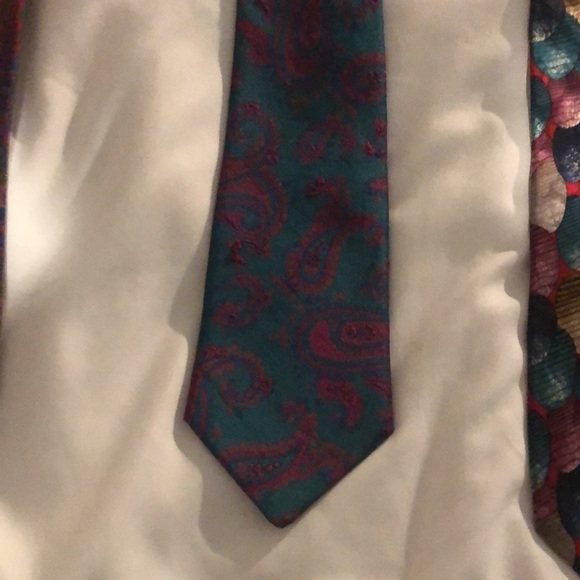 Ties Ties Ties. 8x silk ties to choose from. - Picture 4 of 13